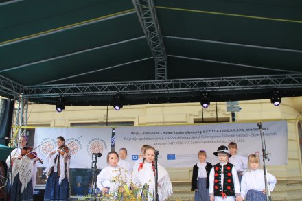 Fragment występu zespołu "Mała Wisła"